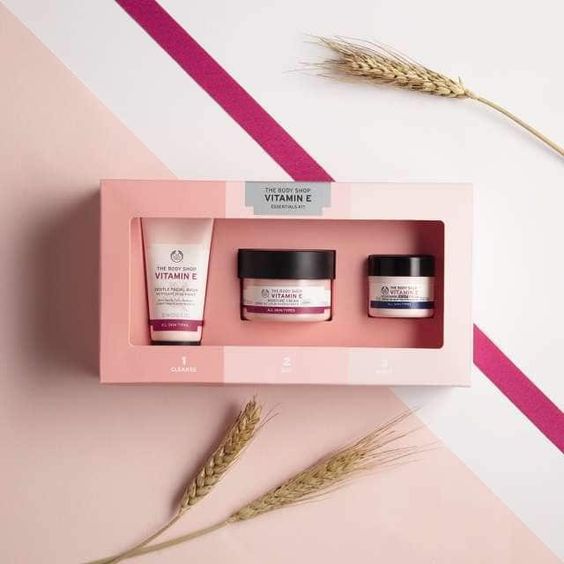 The Body Shop Vitamin E Box