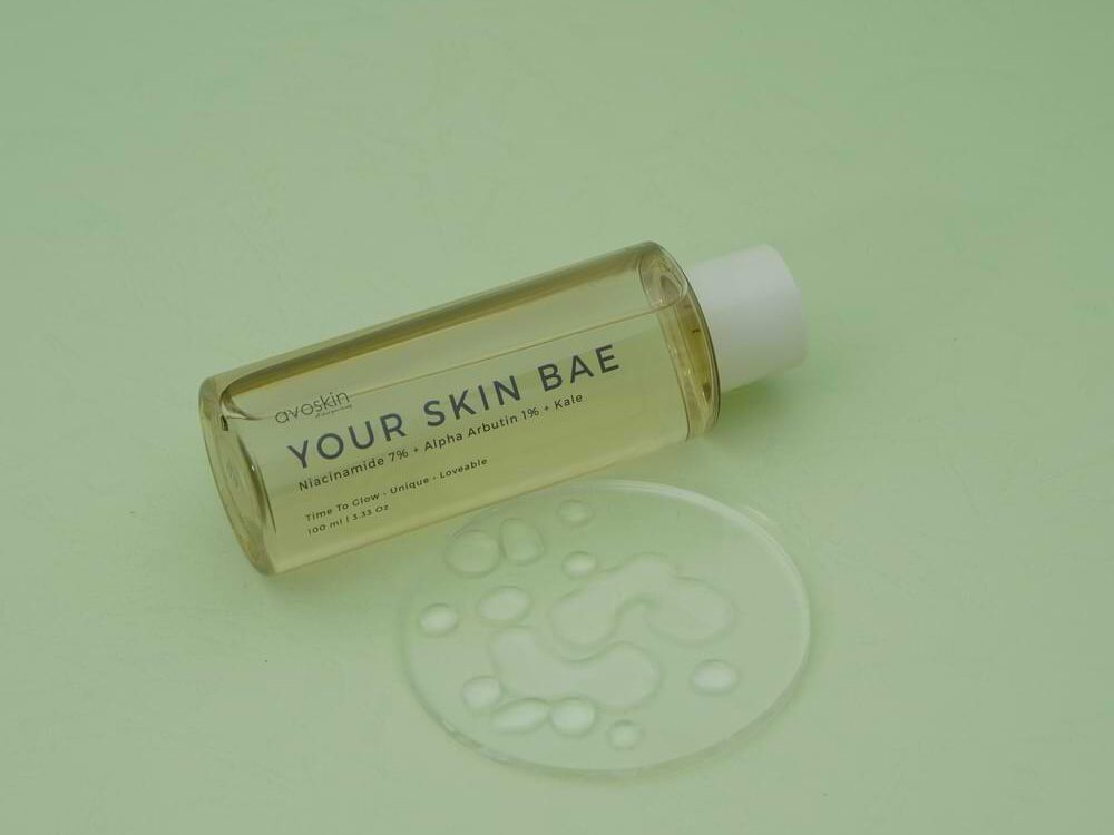 Avoskin Your Skin Bae Niacinamide 7% + Alpha Arbutin 1% + Kale