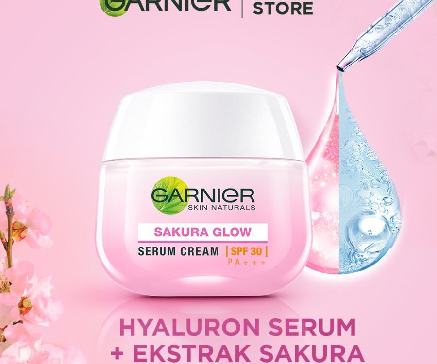 Garnier Sakura Glow Pinkish Radiance Glowing Cream (SPF30/PA+++)