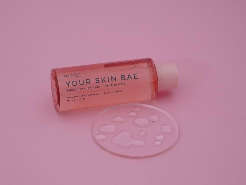 Avoskin Your Skin Bae Salicylic Acid 1% + Zinc + Tea Tree Water