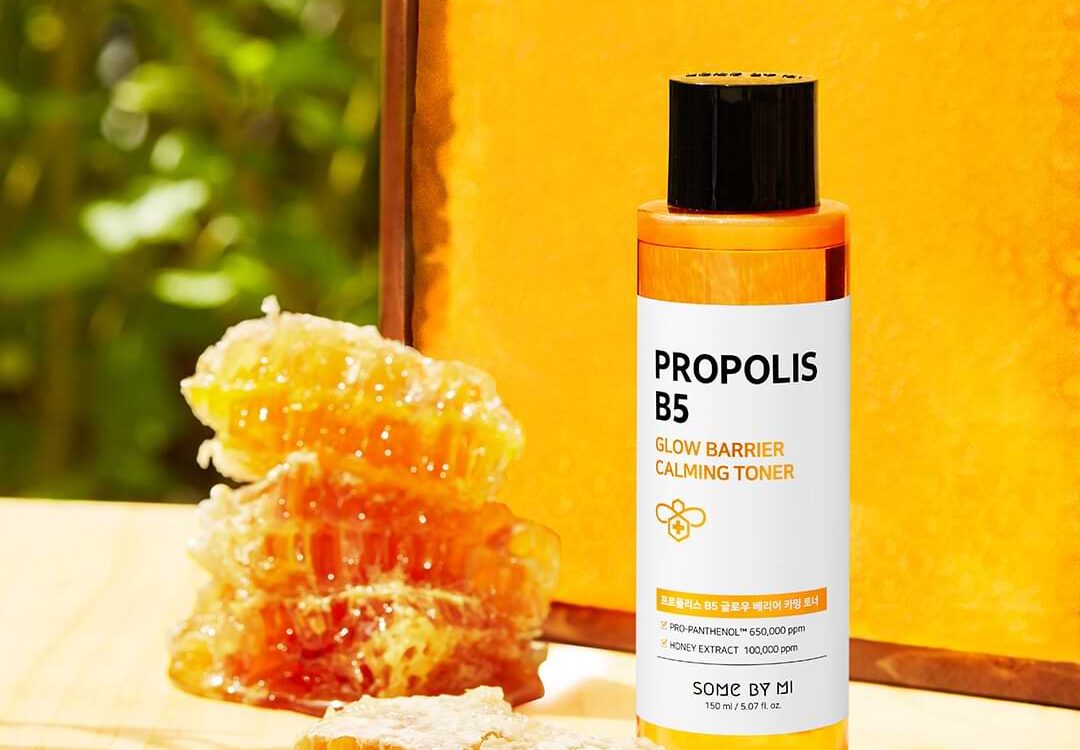 Some By Mi Propolis B5 Glow Barrier Calming Skin Toner
