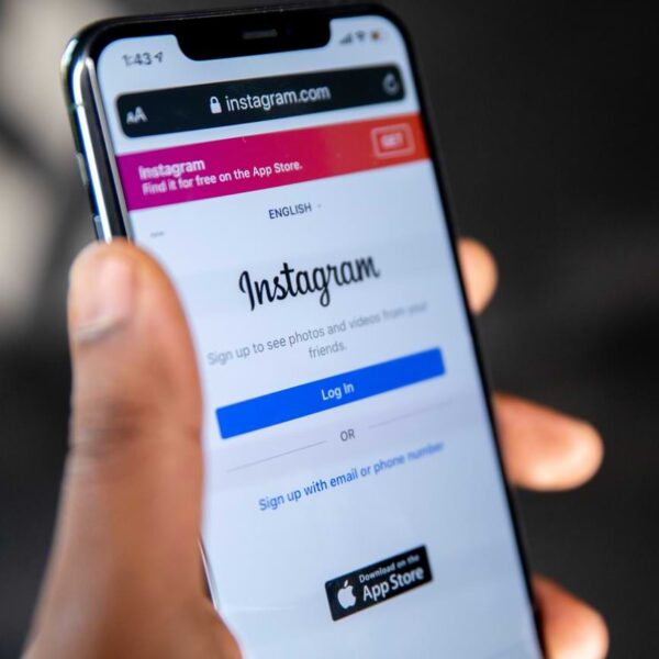 Spesifikasi Post Untuk Facebook & Instagram